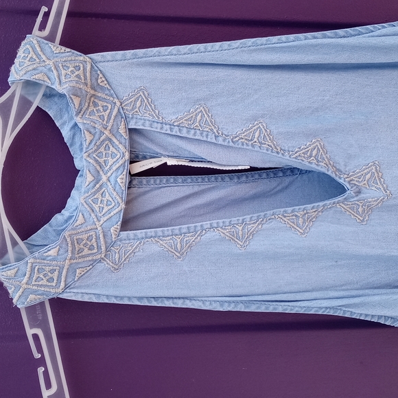 Dress - Picture 3 of 4